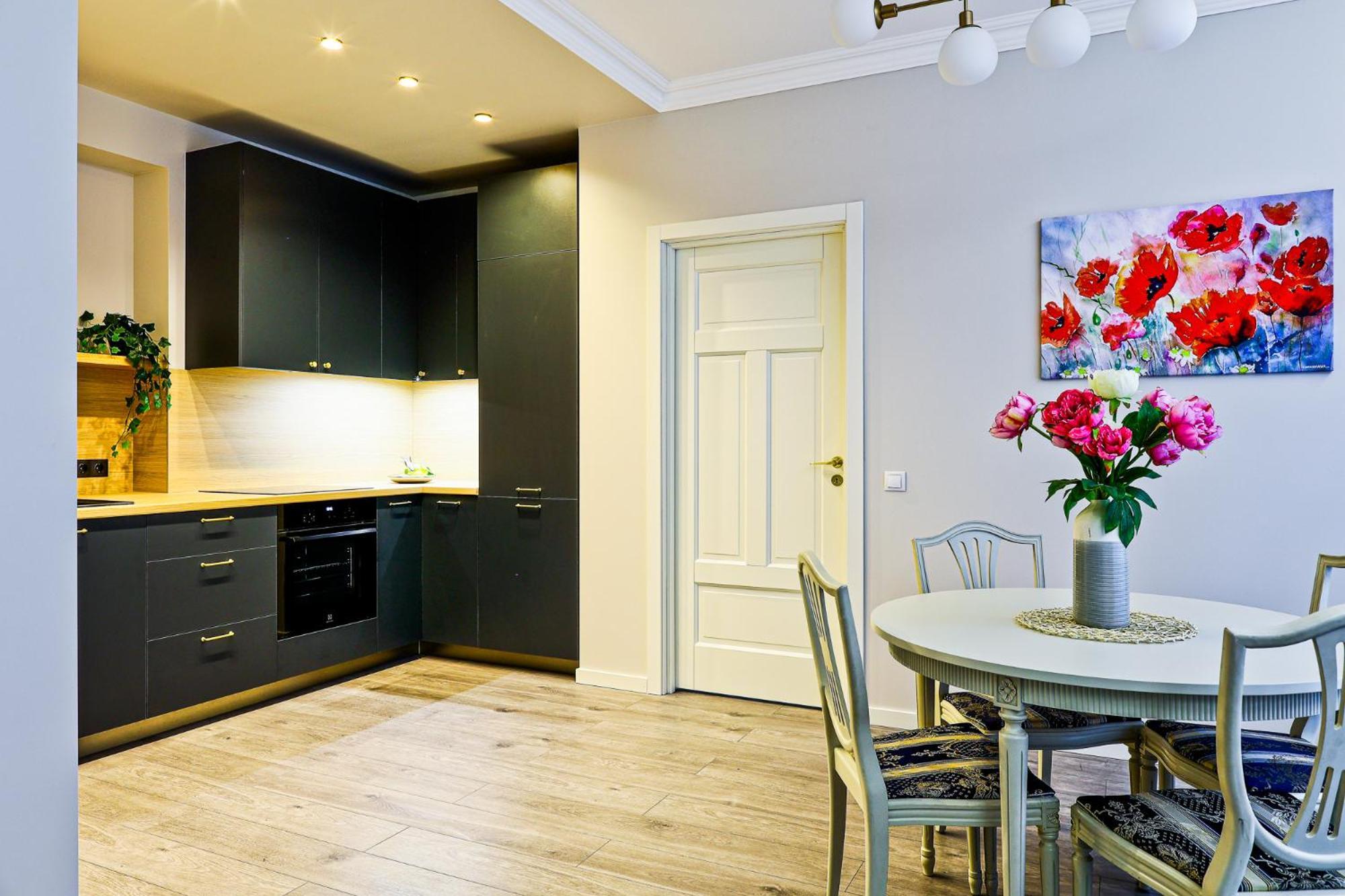 Superb Apartment In City Centre Riga Eksteriør billede