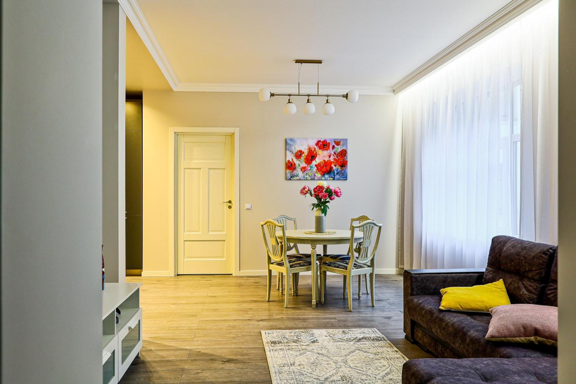 Superb Apartment In City Centre Riga Eksteriør billede
